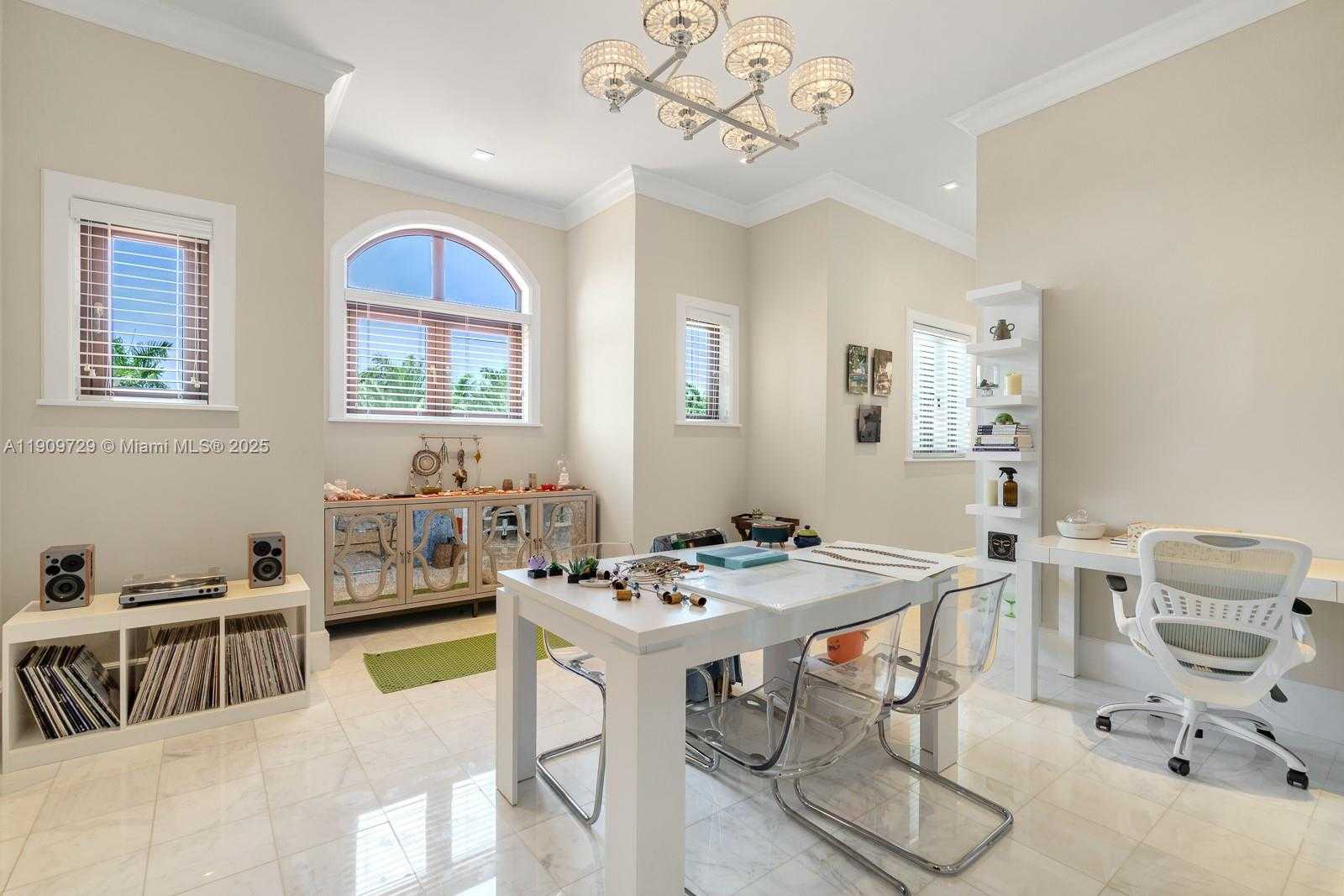Small Image of 210 PALM AVENUE, Miami Beach Number 29