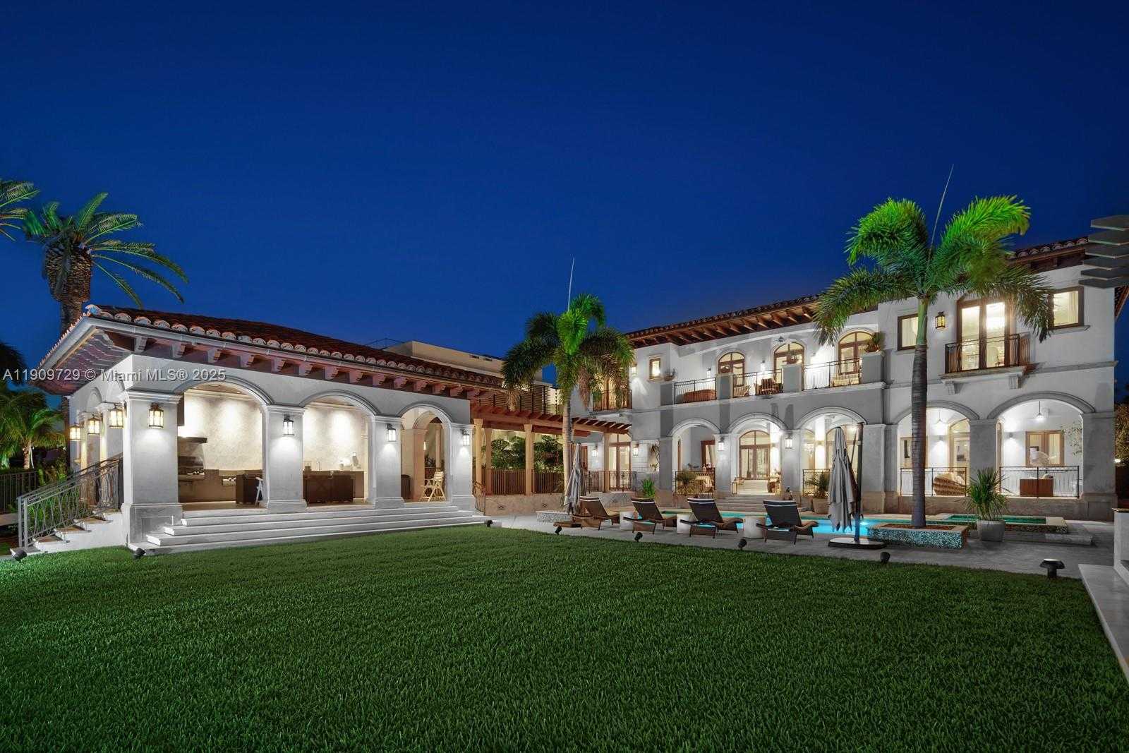 Small Image of 210 PALM AVENUE, Miami Beach Number 33