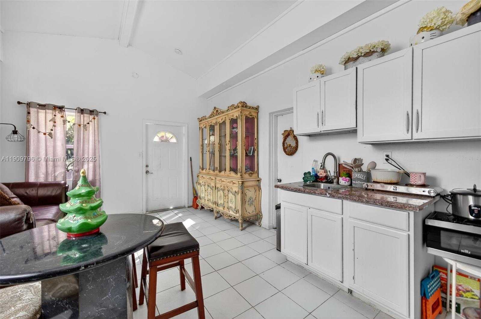 Small Image of 23825 SOUTH WEST 142ND AVE, Homestead Number 16