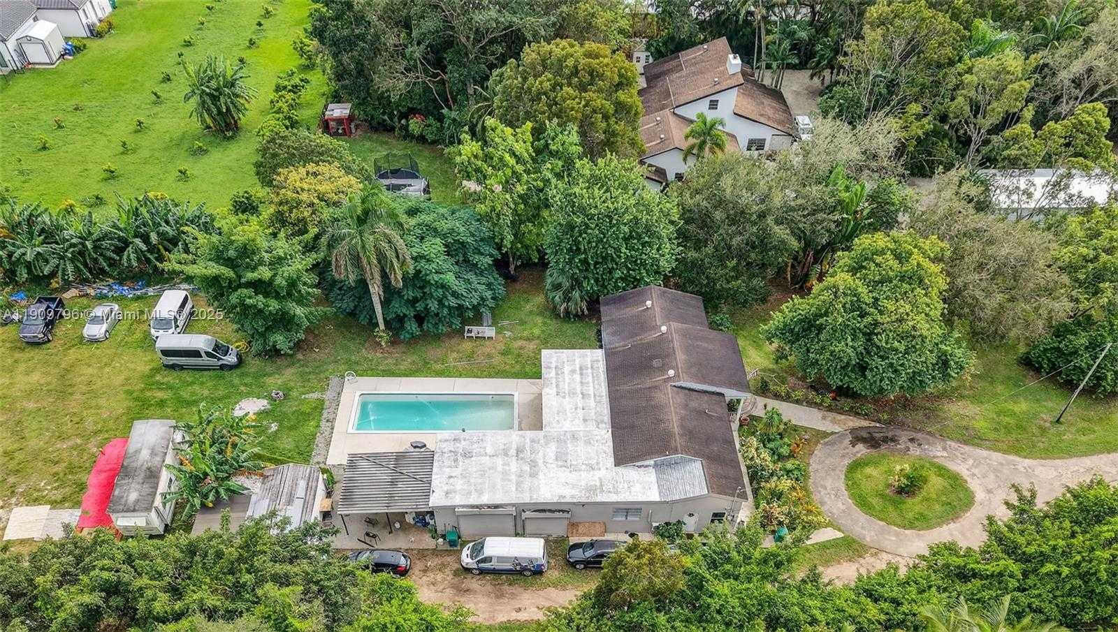 Small Image of 23825 SOUTH WEST 142ND AVE, Homestead Number 2