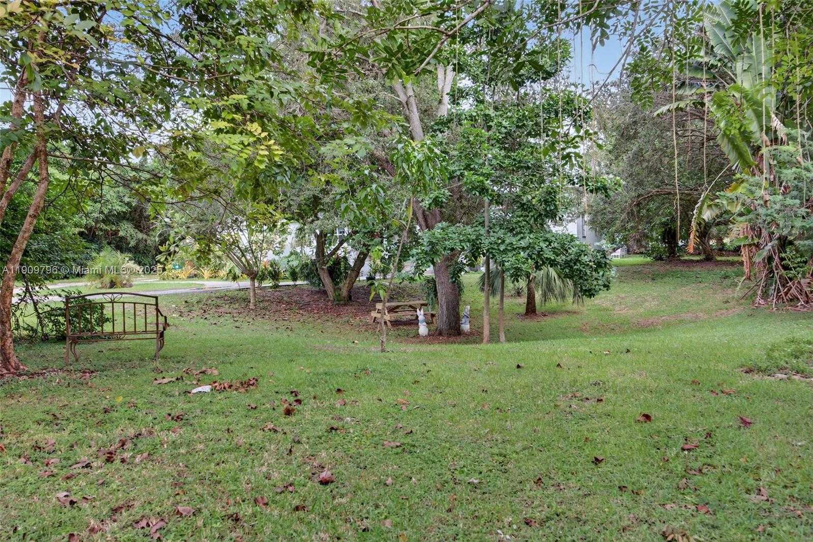 Small Image of 23825 SOUTH WEST 142ND AVE, Homestead Number 39