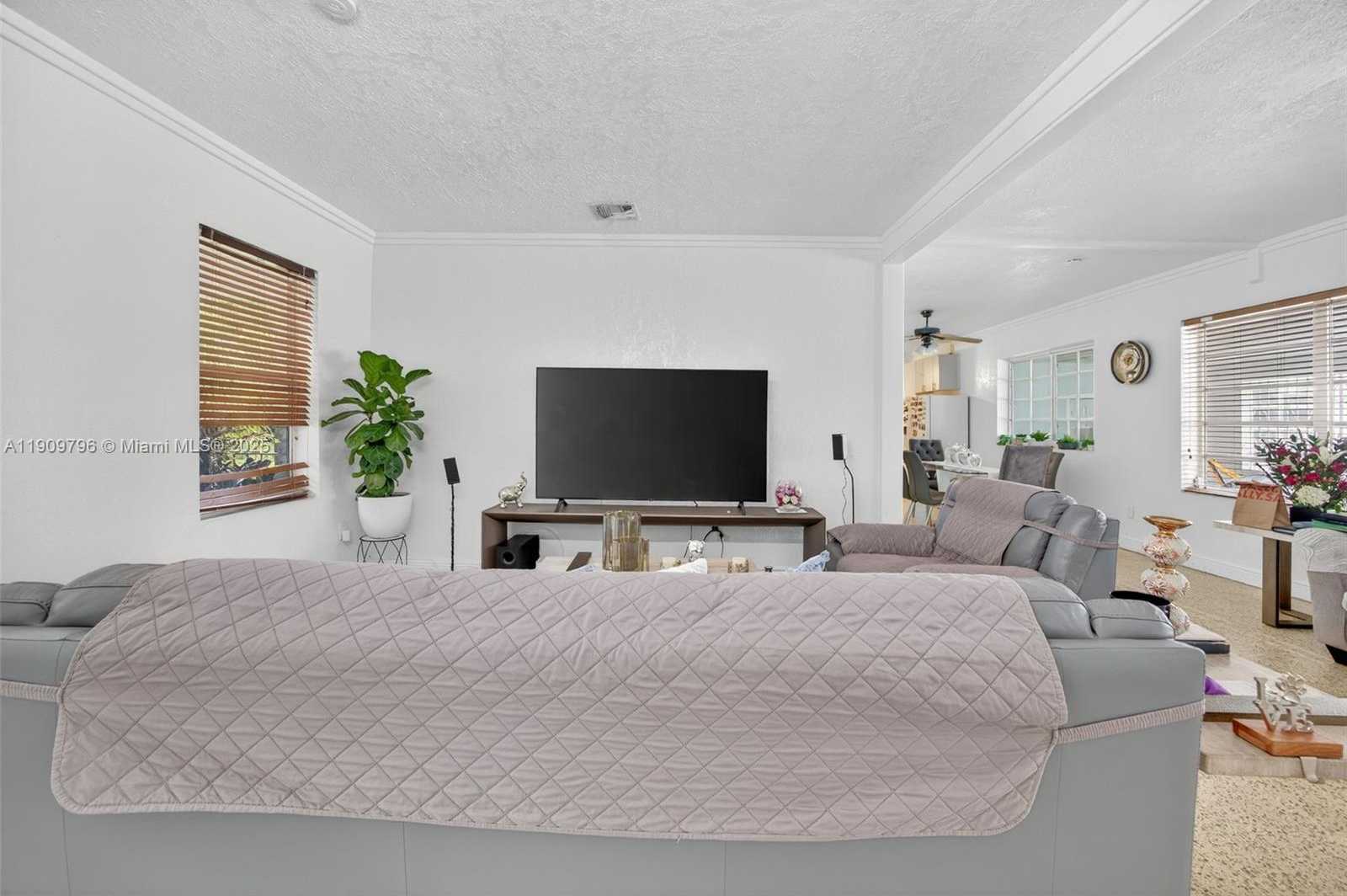 Small Image of 23825 SOUTH WEST 142ND AVE, Homestead Number 6