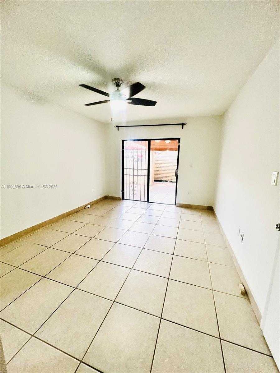 Small Image of 6430 WEST 25TH LN, Hialeah Number 5