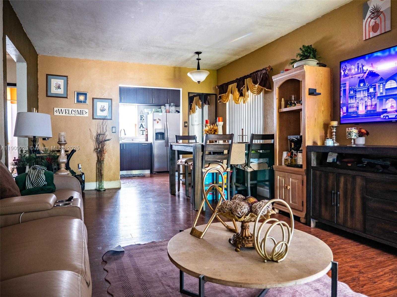 Small Image of 250 NORTH WEST 51ST ST, Miami Number 5