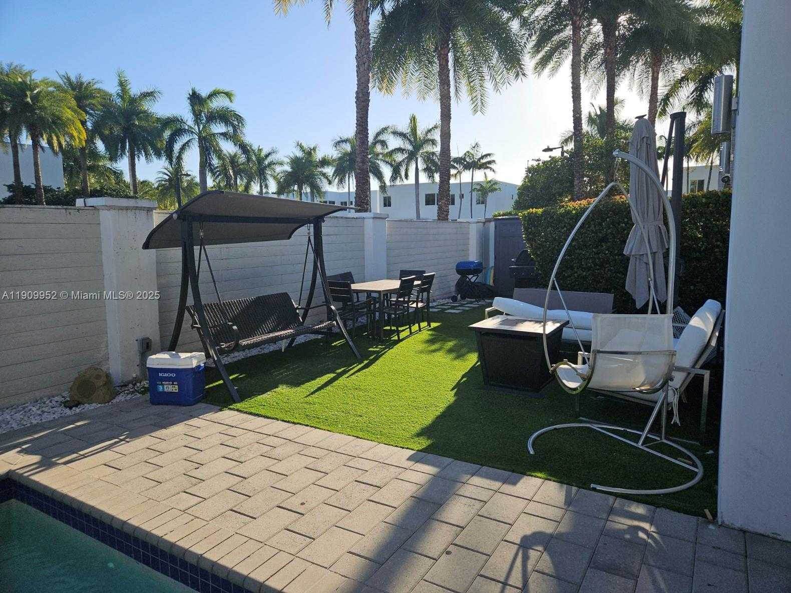 Small Image of 9870 NORTH WEST 75TH TER, Doral Number 13