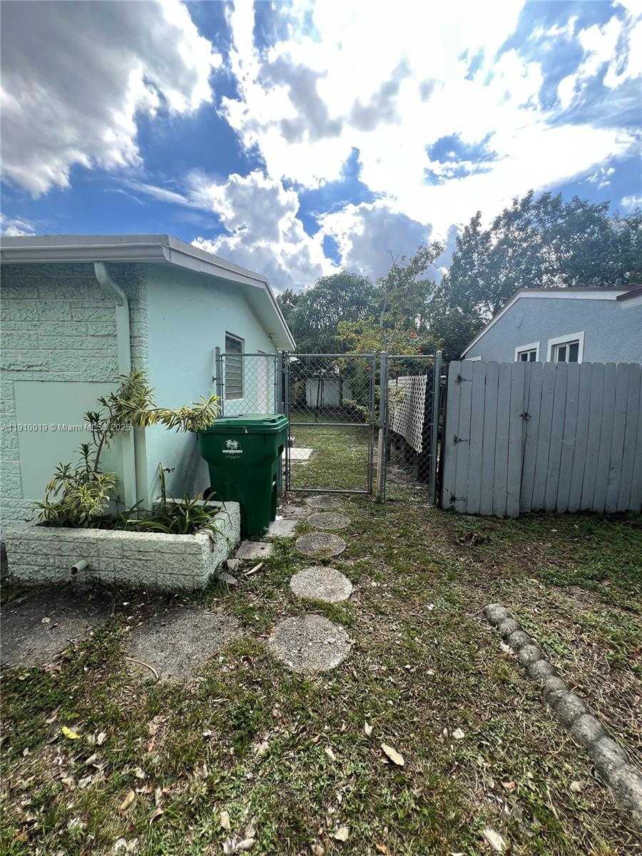 Small Image of 6200 SOUTH WEST 19TH ST, Miramar Number 32