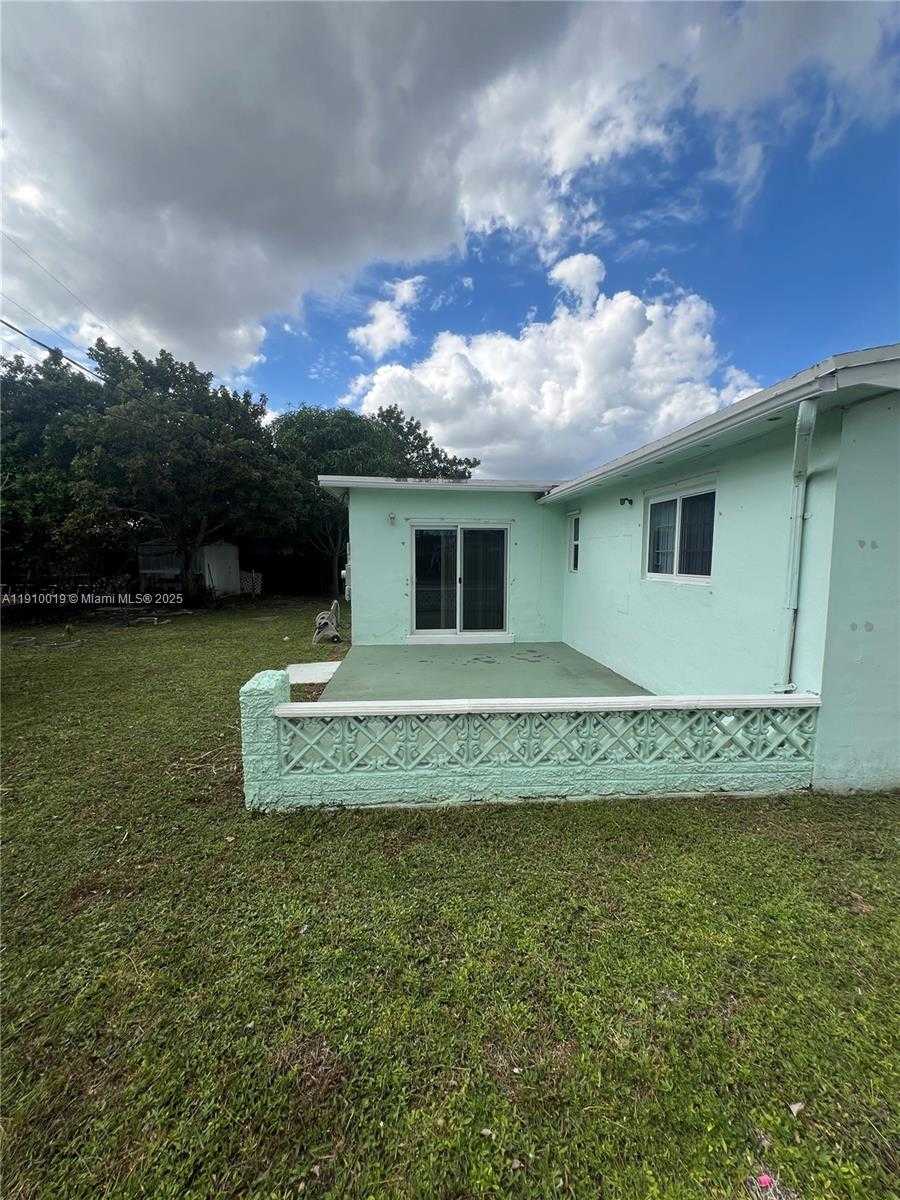 Small Image of 6200 SOUTH WEST 19TH ST, Miramar Number 35