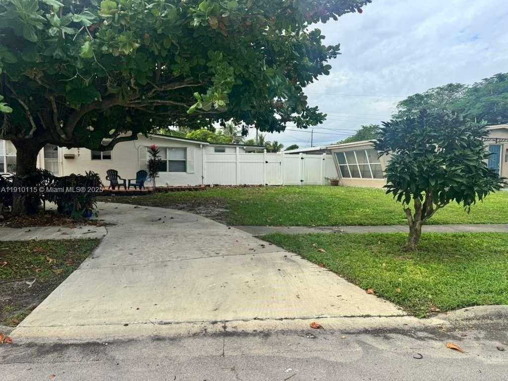 Small Image of 1517 NORTH WEST 58TH AVE, Margate Number 2