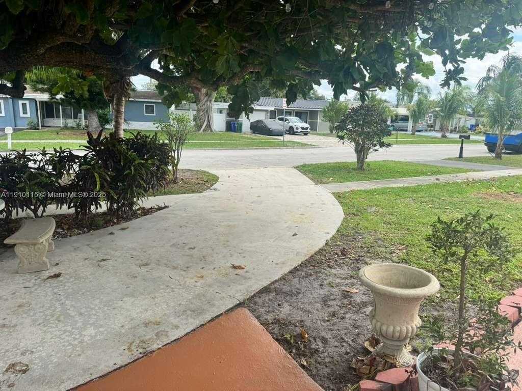 Small Image of 1517 NORTH WEST 58TH AVE, Margate Number 24