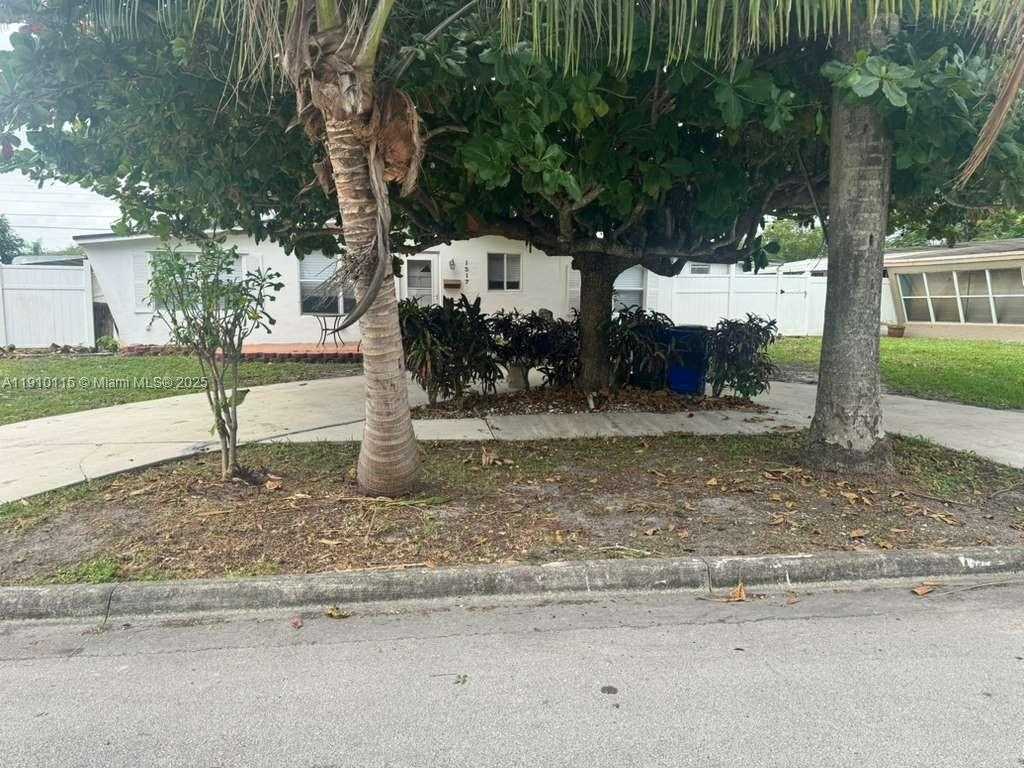 Small Image of 1517 NORTH WEST 58TH AVE, Margate Number 3