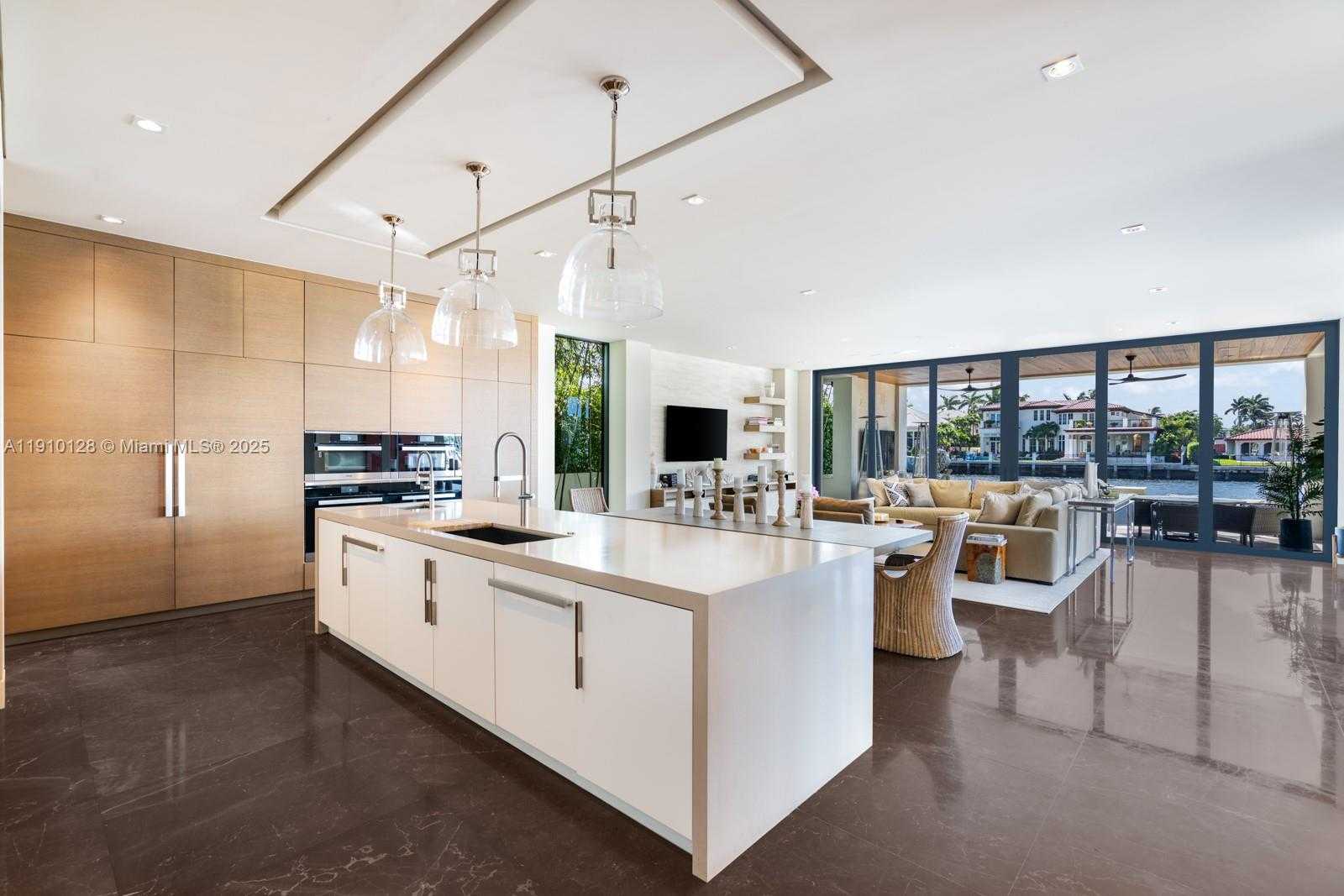 Small Image of 1175 SPANISH RIVER RD, Boca Raton Number 14