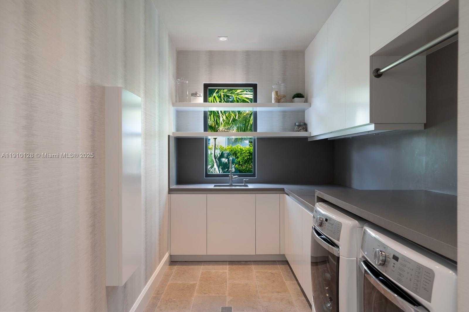 Small Image of 1175 SPANISH RIVER RD, Boca Raton Number 15