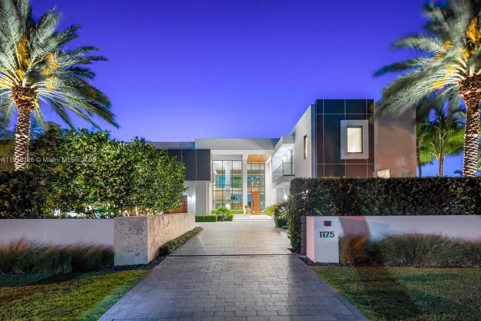 Small Image of 1175 SPANISH RIVER RD, Boca Raton Number 37