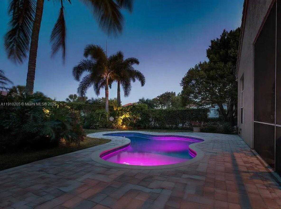 Small Image of 8155 CYPRESS POINT RD, West Palm Beach Number 16