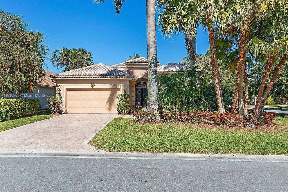 Small Image of 8155 CYPRESS POINT RD, West Palm Beach Number 3