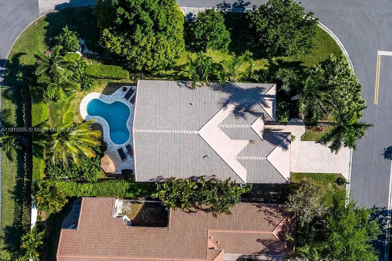 Small Image of 8155 CYPRESS POINT RD, West Palm Beach Number 4