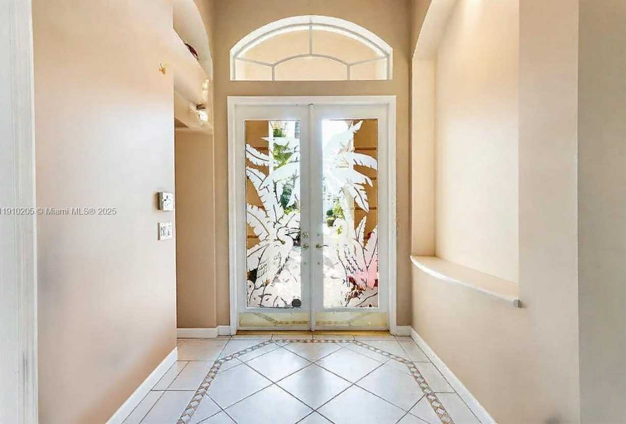 Small Image of 8155 CYPRESS POINT RD, West Palm Beach Number 5