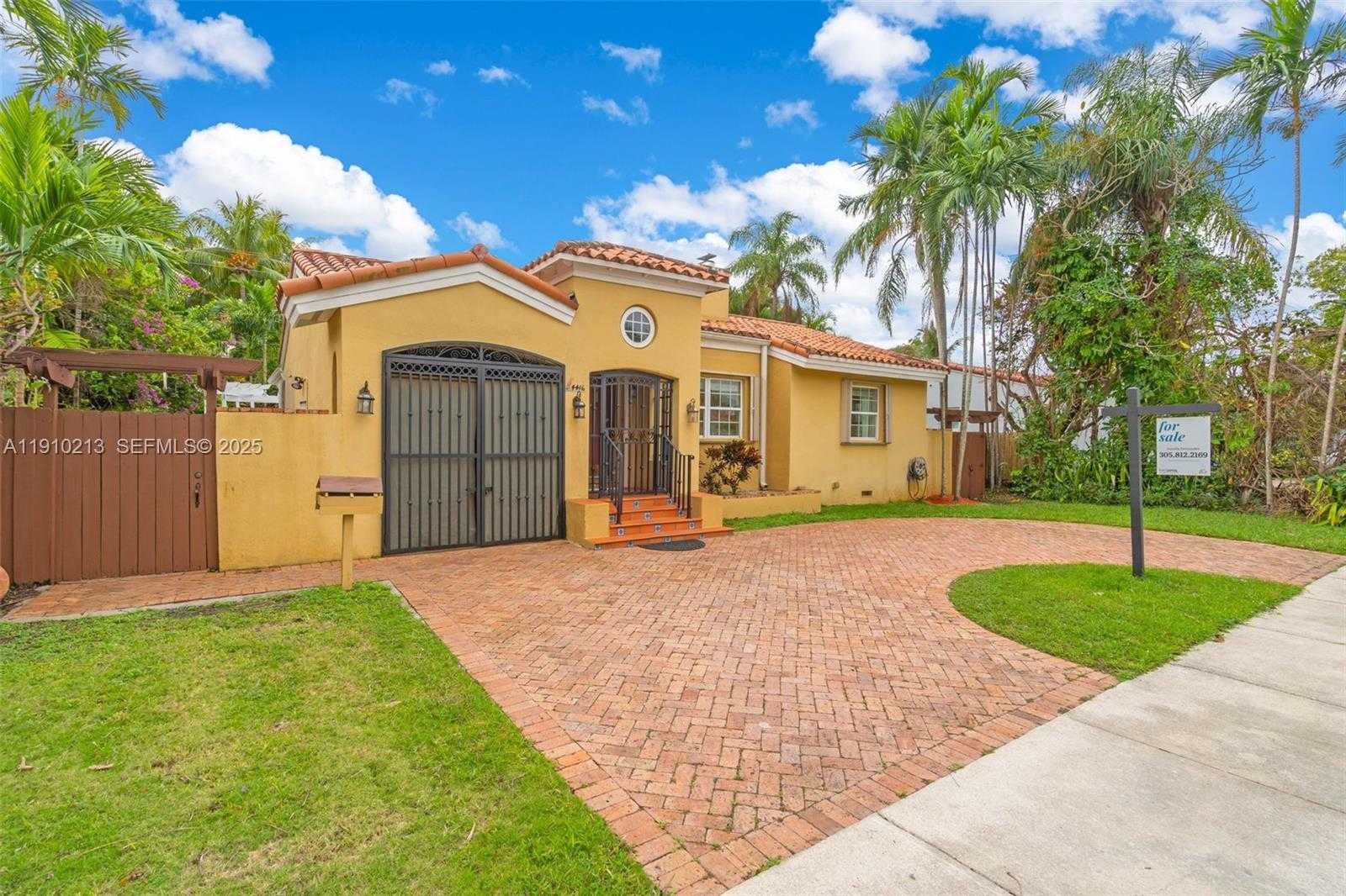 Small Image of 4416 SOUTH WEST 14TH ST, Miami Number 2