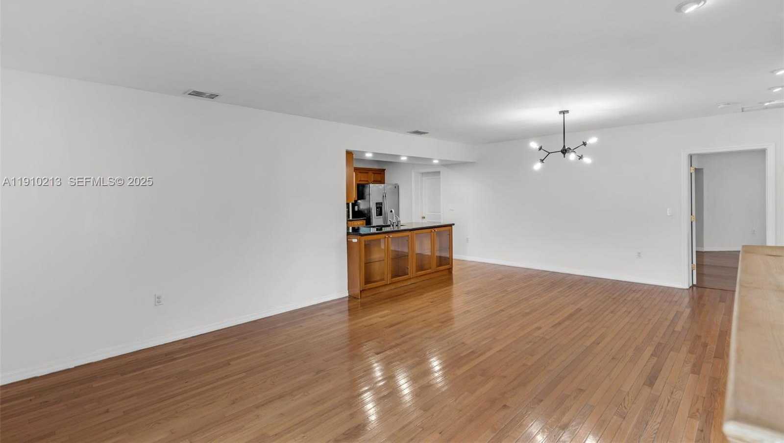 Small Image of 4416 SOUTH WEST 14TH ST, Miami Number 5