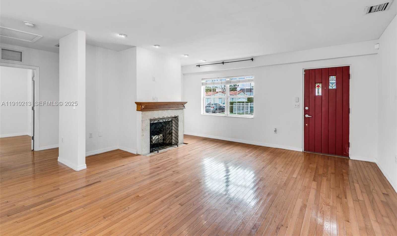 Small Image of 4416 SOUTH WEST 14TH ST, Miami Number 6