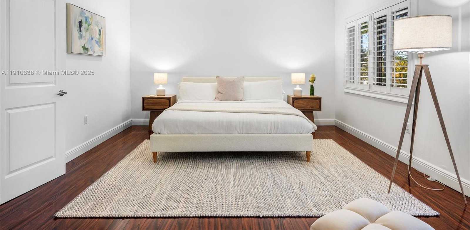 Small Image of 6300 ALLISON RD, Miami Beach Number 24