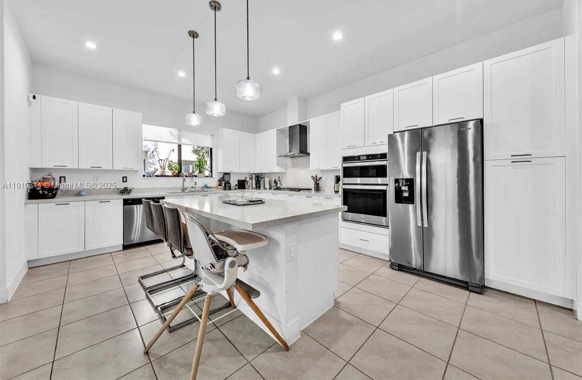 Small Image of 4346 NORTH WEST 81ST AVE, Doral Number 10