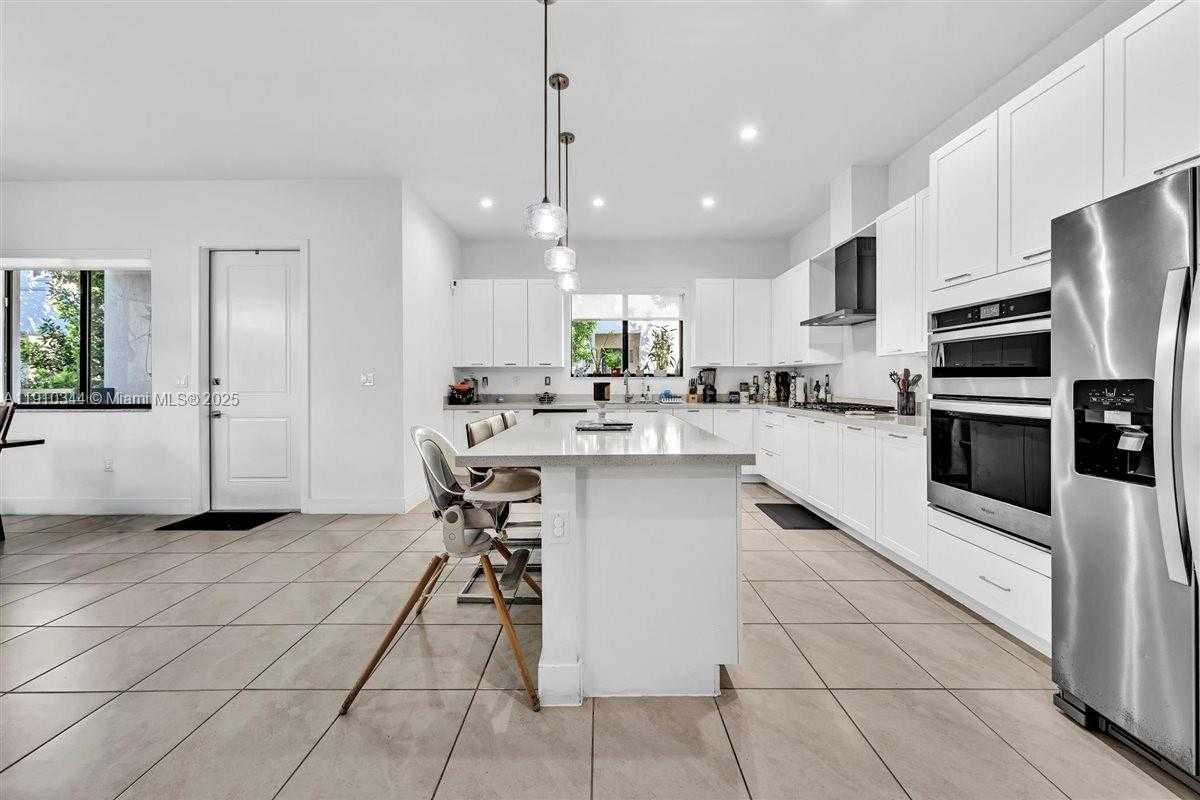 Small Image of 4346 NORTH WEST 81ST AVE, Doral Number 11