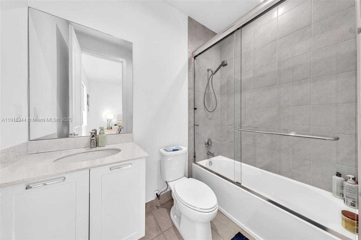 Small Image of 4346 NORTH WEST 81ST AVE, Doral Number 19