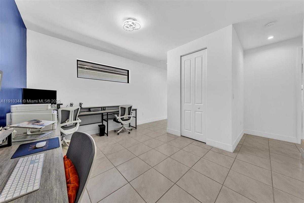 Small Image of 4346 NORTH WEST 81ST AVE, Doral Number 29