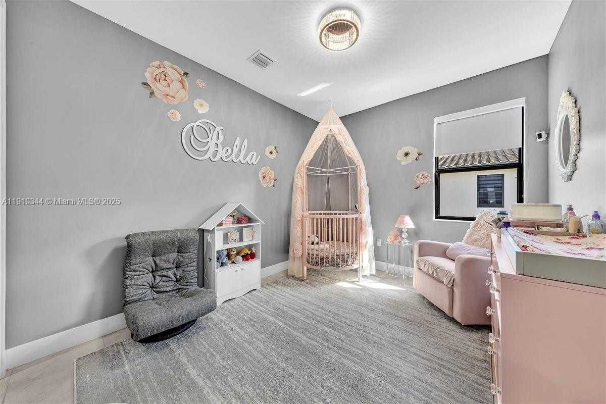 Small Image of 4346 NORTH WEST 81ST AVE, Doral Number 30