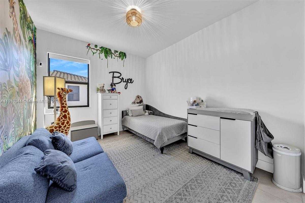 Small Image of 4346 NORTH WEST 81ST AVE, Doral Number 32