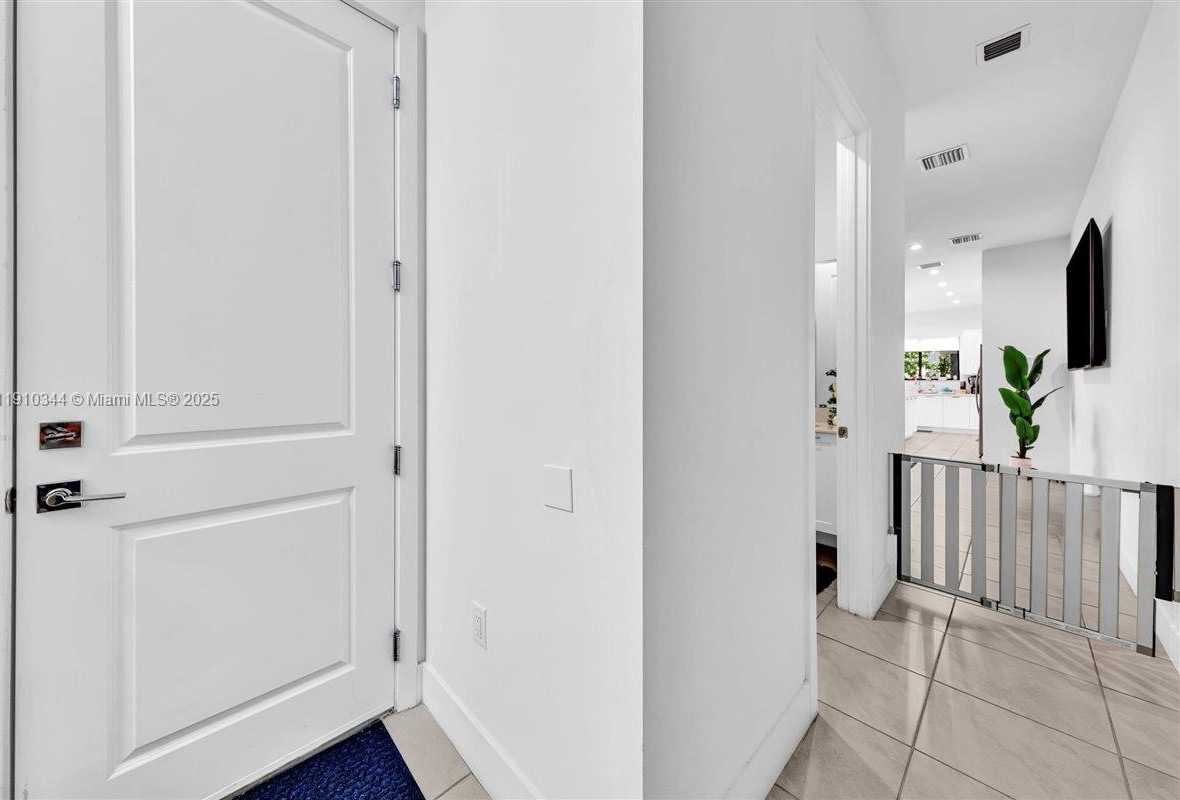 Small Image of 4346 NORTH WEST 81ST AVE, Doral Number 36