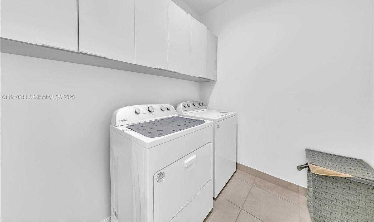 Small Image of 4346 NORTH WEST 81ST AVE, Doral Number 39