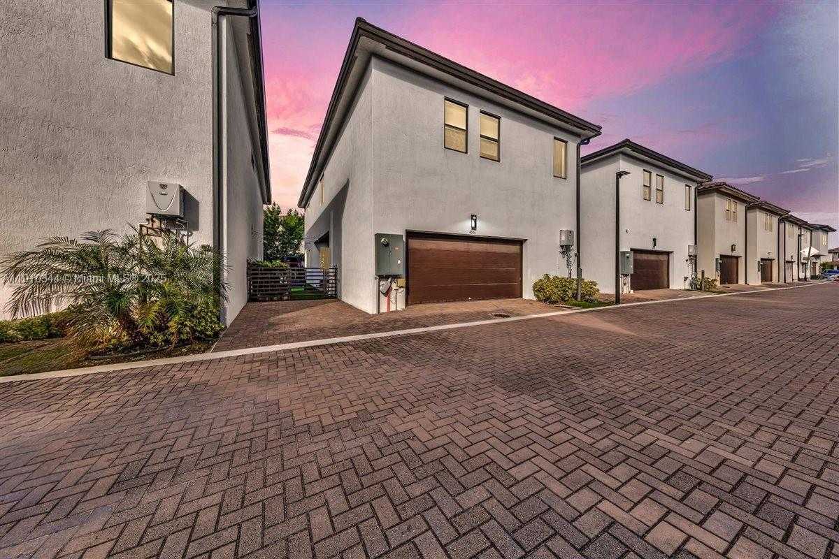 Small Image of 4346 NORTH WEST 81ST AVE, Doral Number 45