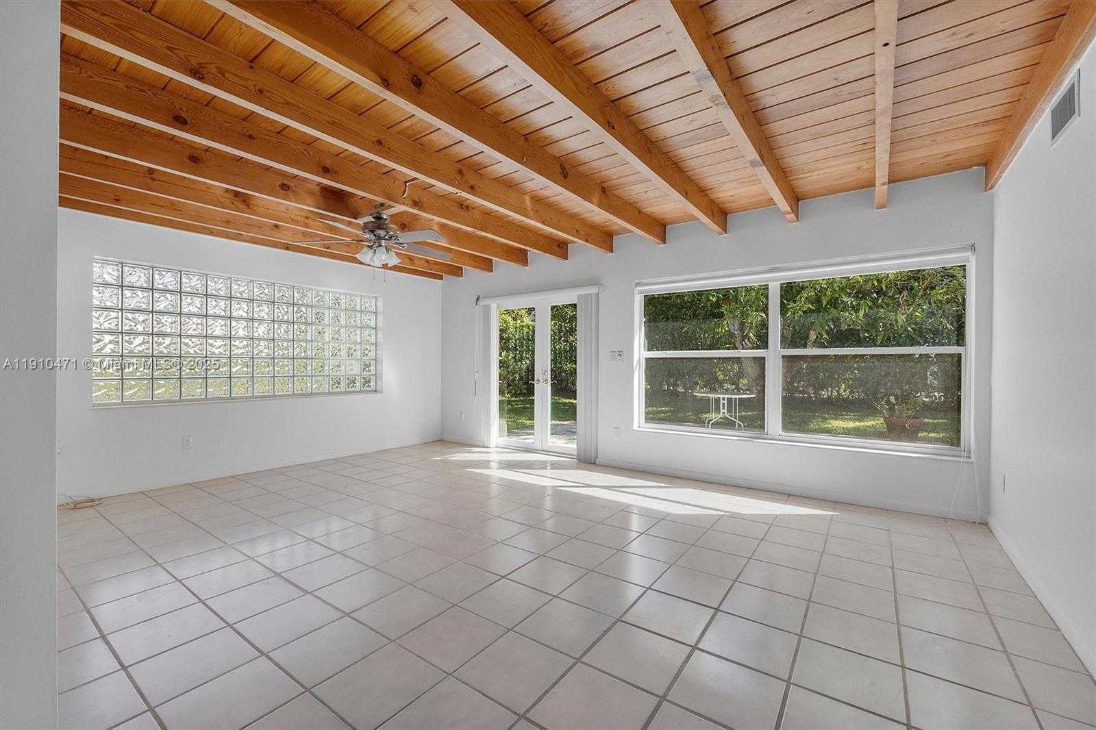 Small Image of 11111 SOUTH WEST 78TH CT, Pinecrest Number 11