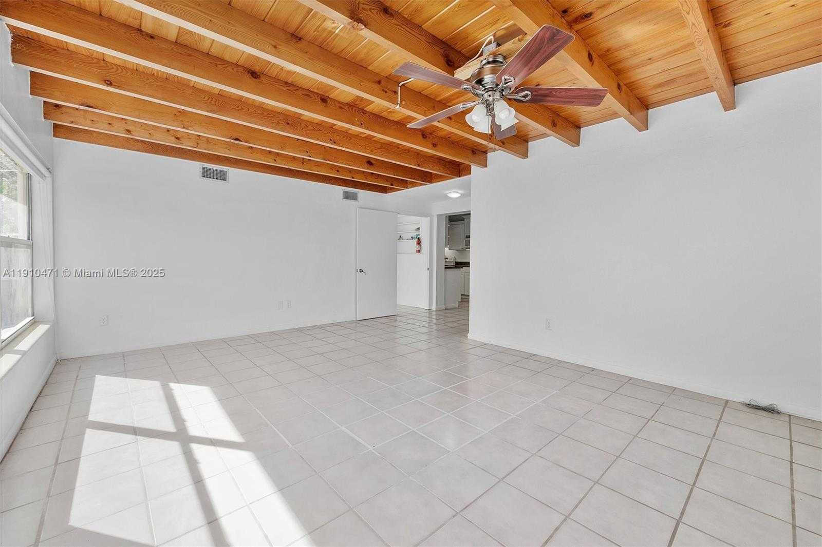 Small Image of 11111 SOUTH WEST 78TH CT, Pinecrest Number 12