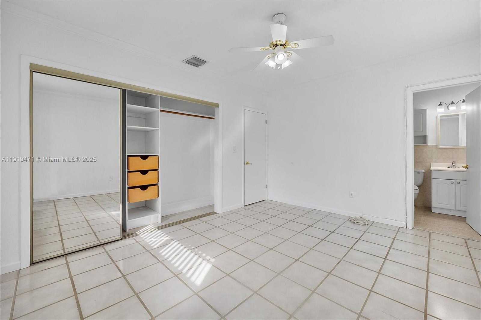 Small Image of 11111 SOUTH WEST 78TH CT, Pinecrest Number 18