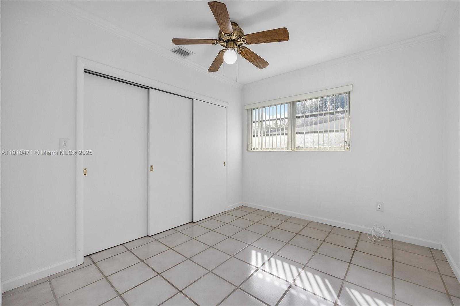 Small Image of 11111 SOUTH WEST 78TH CT, Pinecrest Number 22