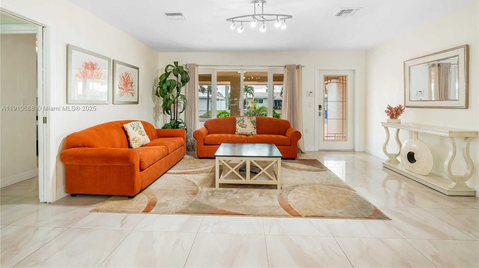 Small Image of 281 SOUTH EAST 3RD CT, Pompano Beach Number 18