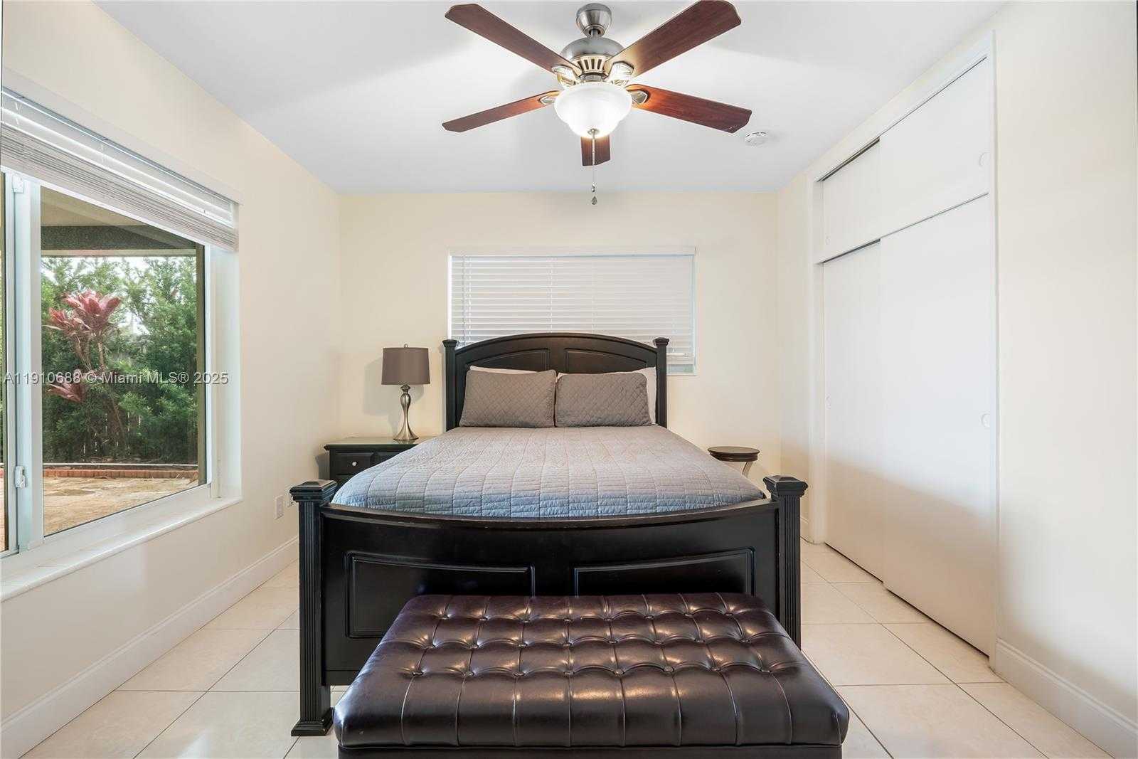 Small Image of 281 SOUTH EAST 3RD CT, Pompano Beach Number 26