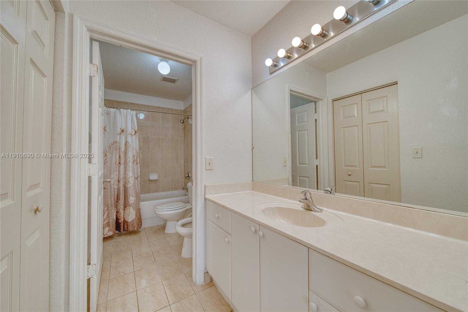 Small Image of 13527 SOUTH WEST 264TH TER, Homestead Number 20