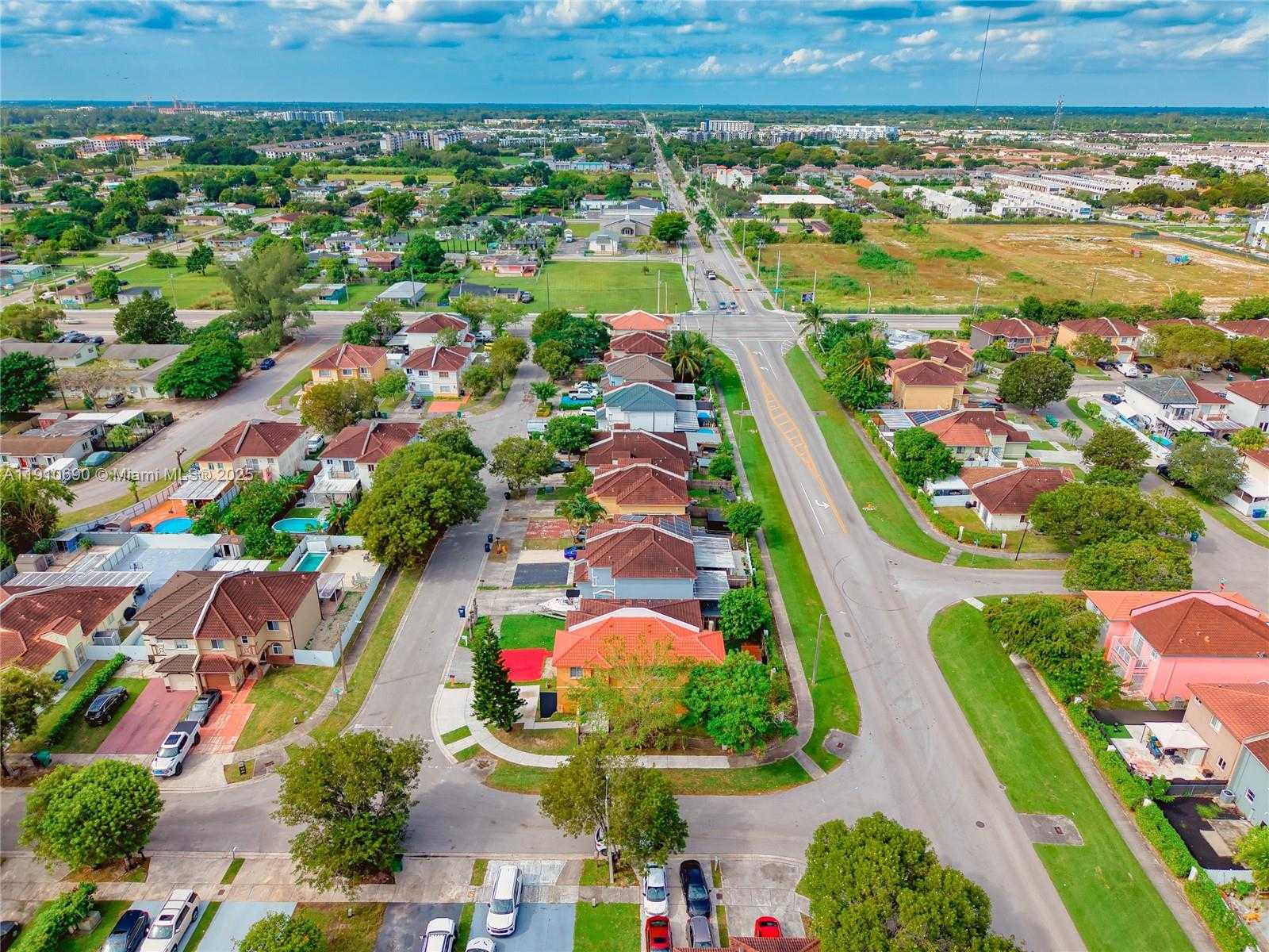 Small Image of 13527 SOUTH WEST 264TH TER, Homestead Number 27