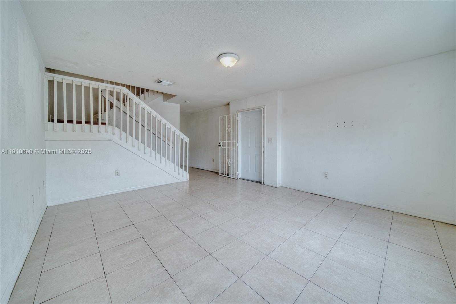 Small Image of 13527 SOUTH WEST 264TH TER, Homestead Number 7