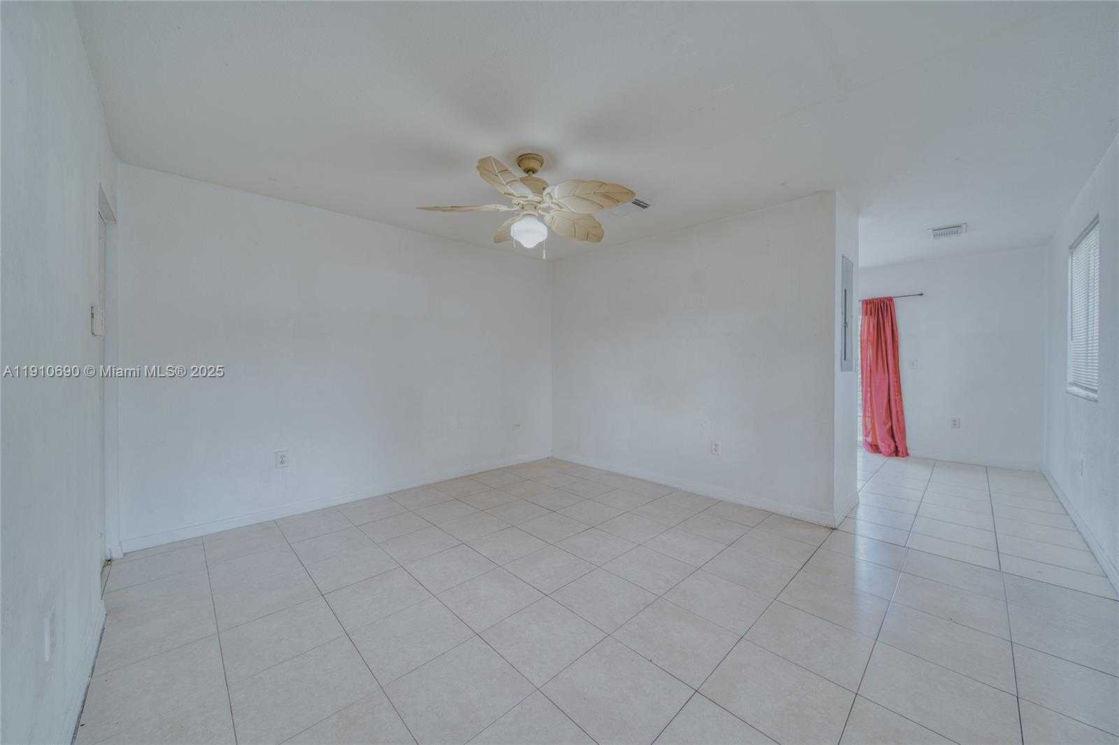 Small Image of 13527 SOUTH WEST 264TH TER, Homestead Number 8