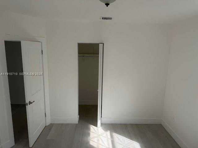 Small Image of 40 NORTH WEST 62ND AVE, Miami Number 15