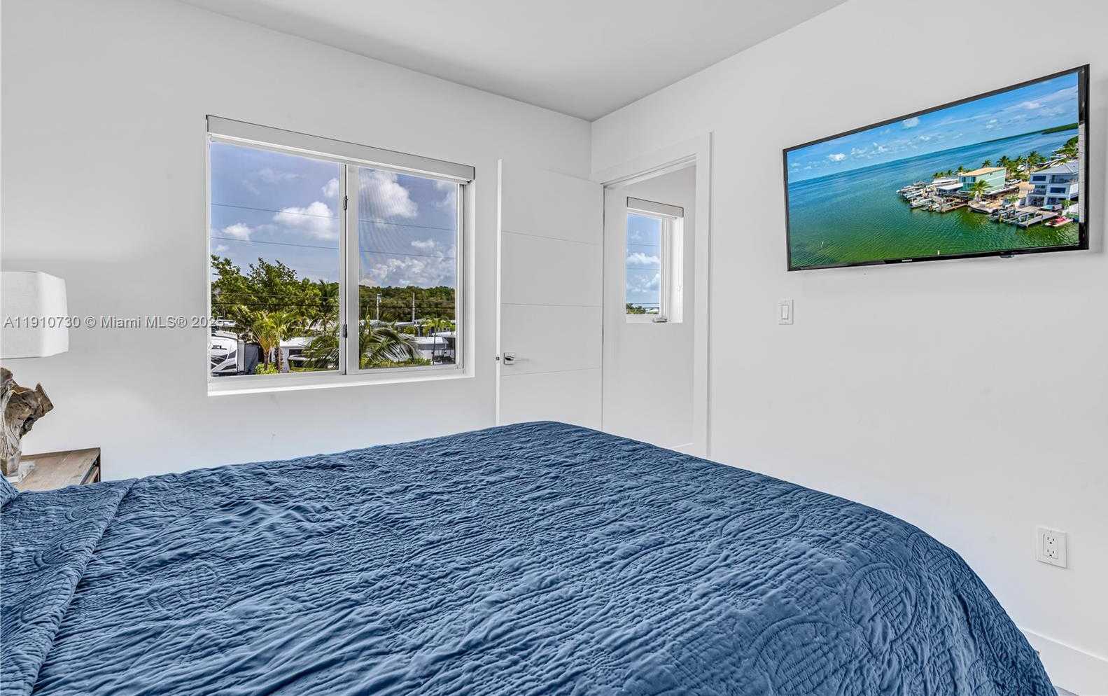 Small Image of 325 CALUSA, Islamorada Number 13