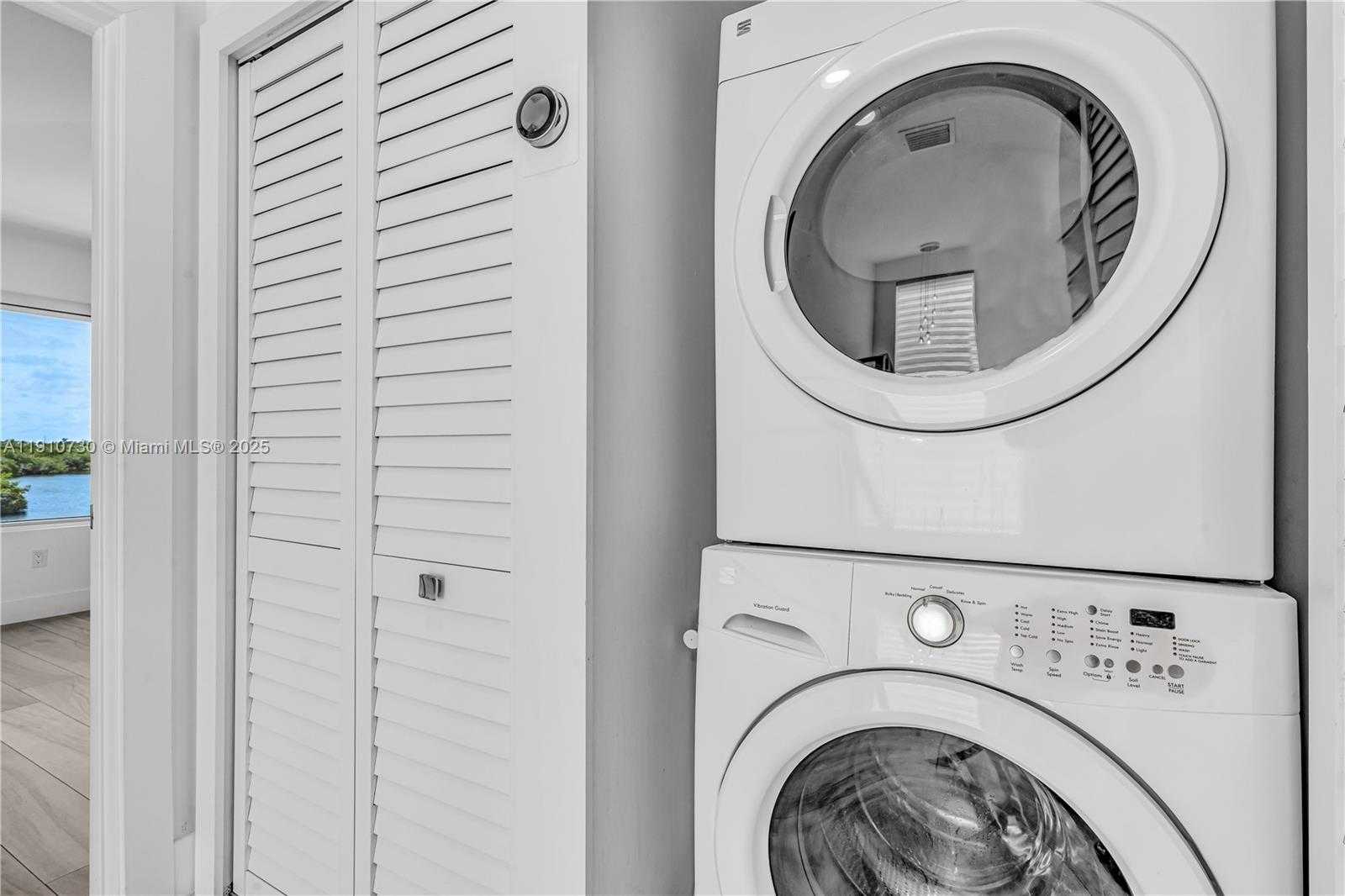 Small Image of 325 CALUSA, Islamorada Number 17