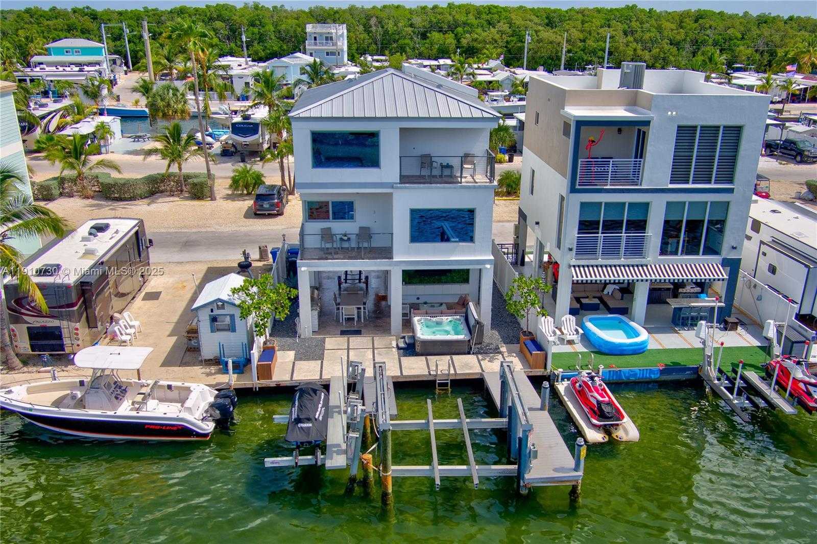 Small Image of 325 CALUSA, Islamorada Number 2