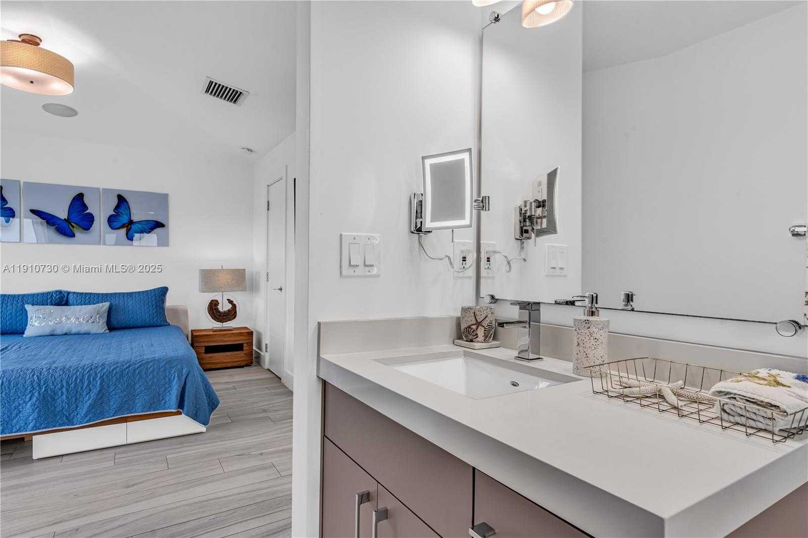 Small Image of 325 CALUSA, Islamorada Number 21