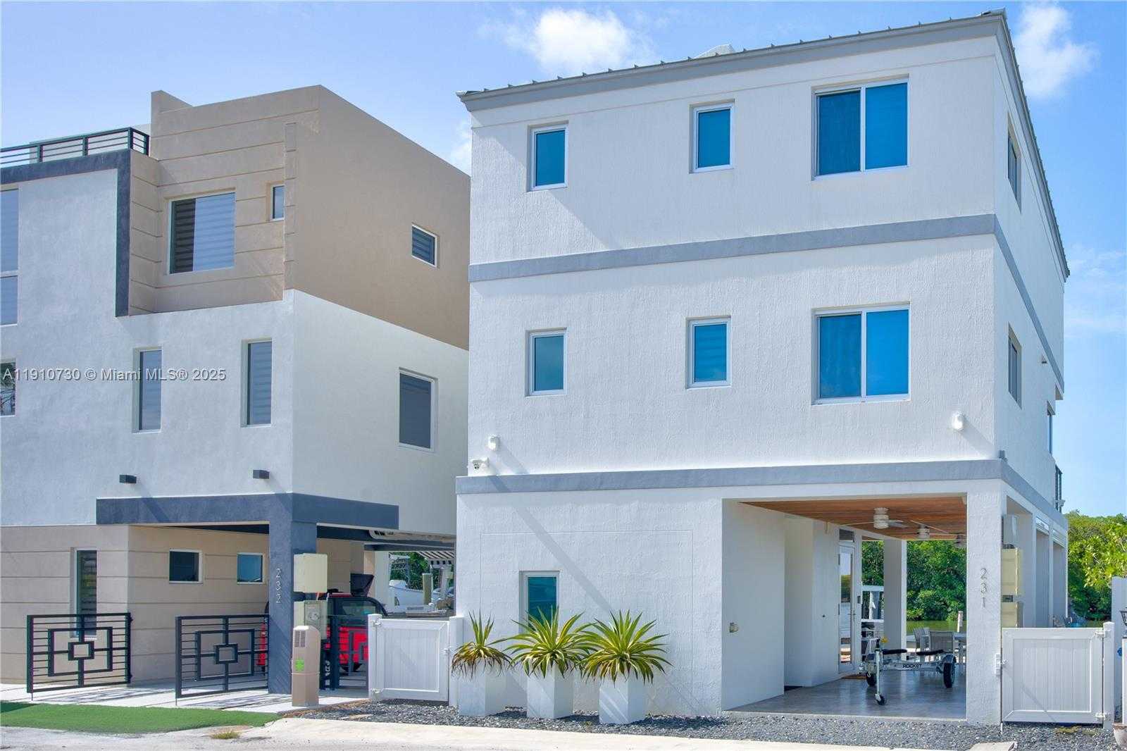 Small Image of 325 CALUSA, Islamorada Number 26